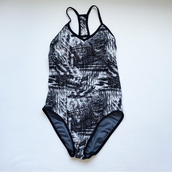 Champion Black and White One Piece Swimwear size Large women’s - Picture 10 of 10
